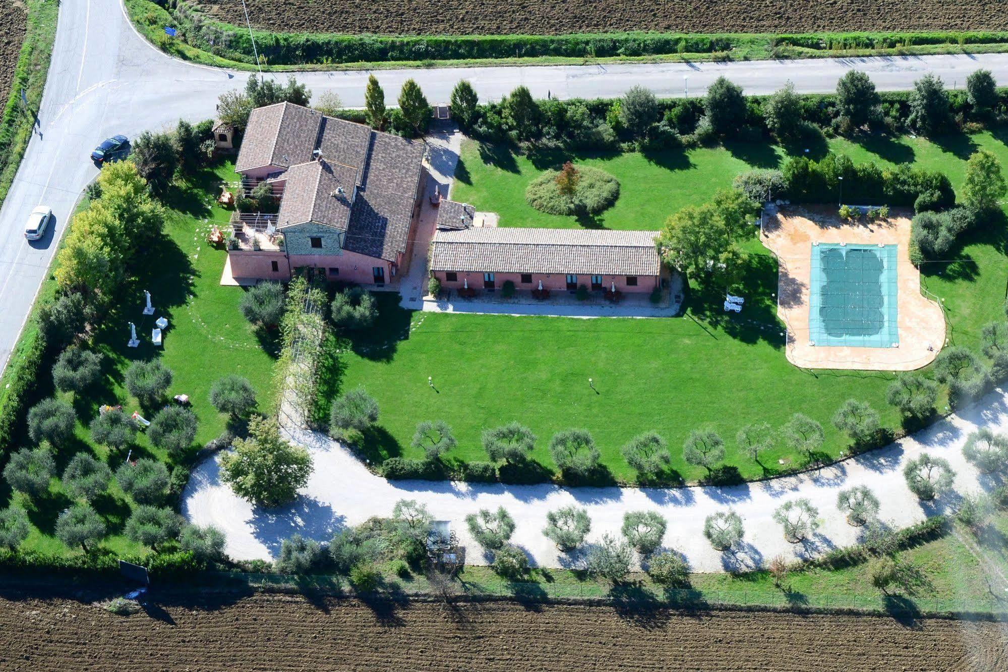 Agriturismo Casale Le Selvette Ripa Exterior photo